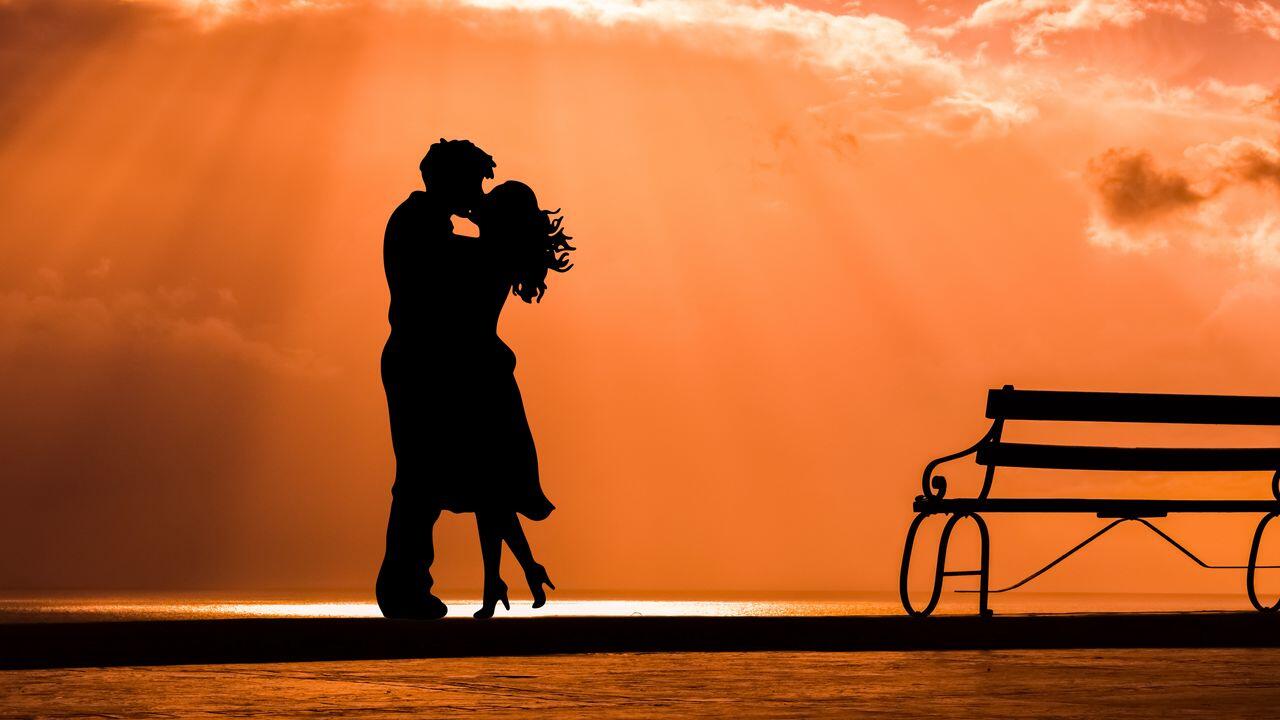 Secrets of happy couples