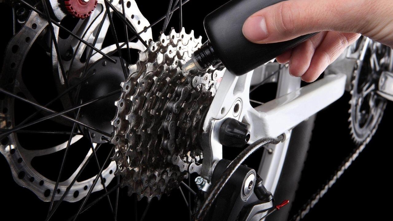 chain lubricant facts